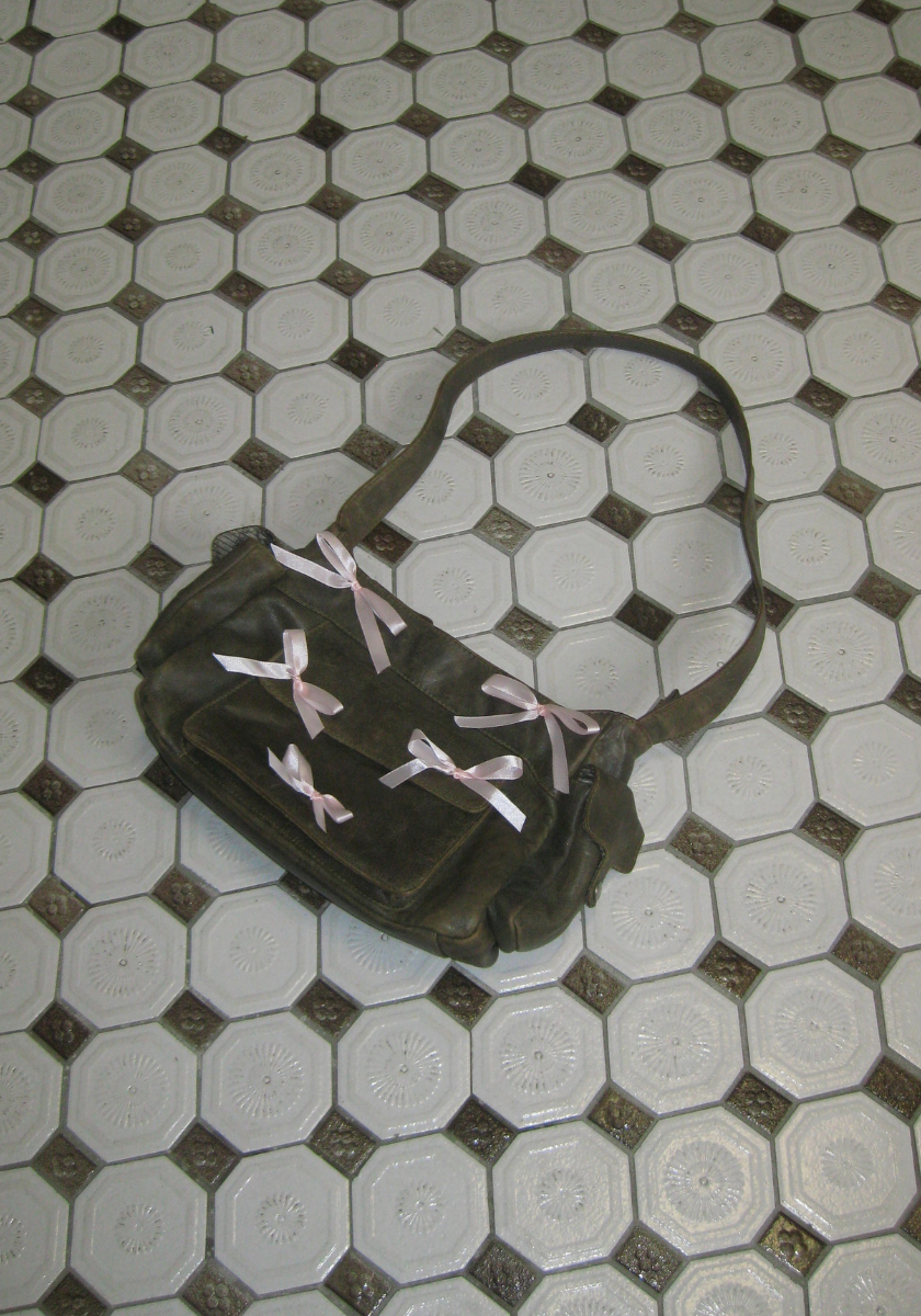 Bow Bag 05 - Faded Brown
